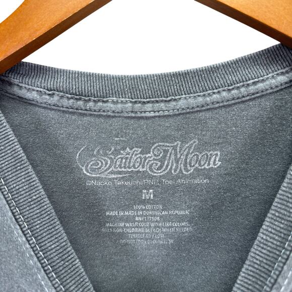 Sailor Moon Vintage T-Shirt Rare Design Anime Character Big Print Size M From JP - Picture 4 of 4